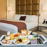 Renaissance Santiago Hotel